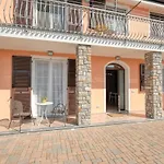Apartment Casa Fiorita Caramagna Ligure