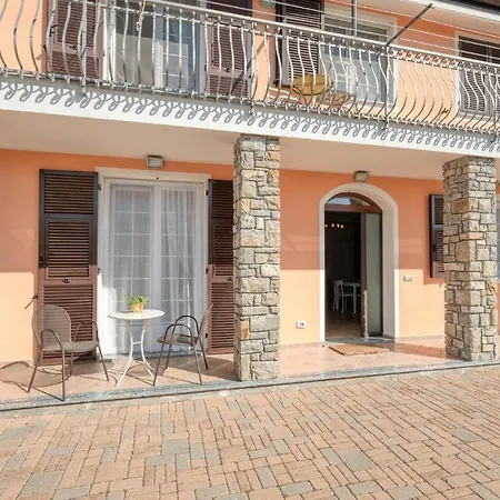 Apartment Casa Fiorita Piani (Liguria)